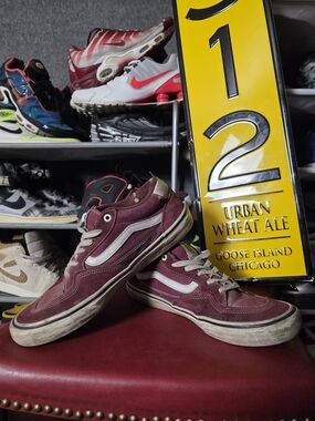 🔥 Maroon Vans Size 11.5  Old Skool Sneakers with White Sidestripe